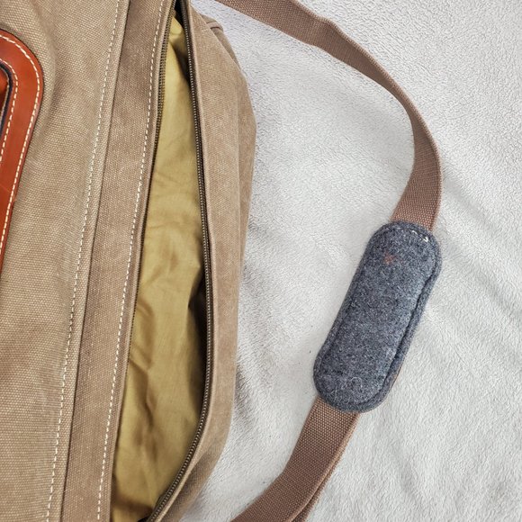 Large Canvas and Leather Shoulder Bag by Nood - Picture 12 of 16